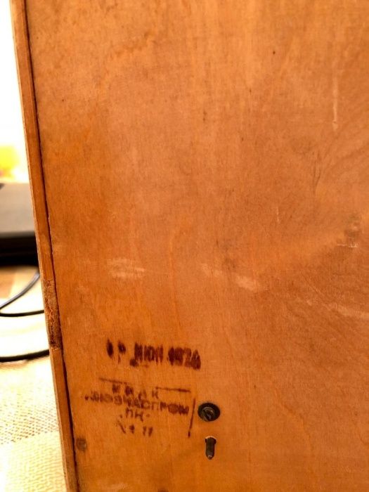 Продам Часы с боем Янтарь