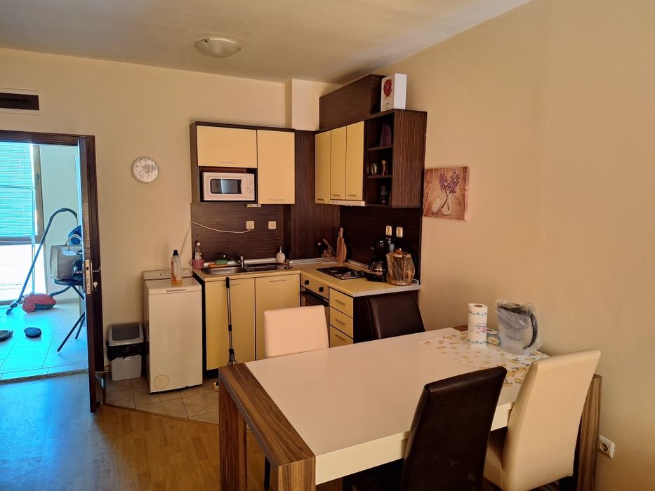 Дава се под наем Двустаен апартамент в Свети Влас - 67 кв.м за 204 € - Снимка #5