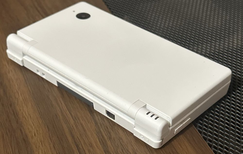 Super Ofertă! Nintendo DSi+Joc Pokemon Diamant Edition! Stare Perfectă