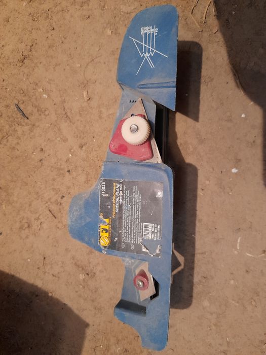 Рубанок для  гипсокартон