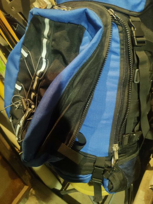 Продавам туристическа раница