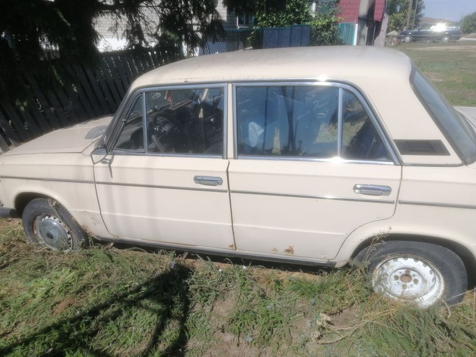 Продам машину ваз 21063