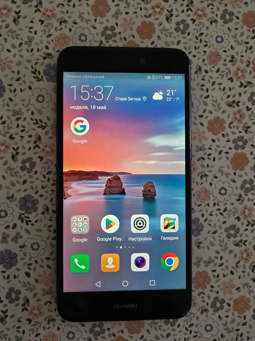 Huawei P 9 LITE , пълен комплект с кутия  и SD карта  64 GB
