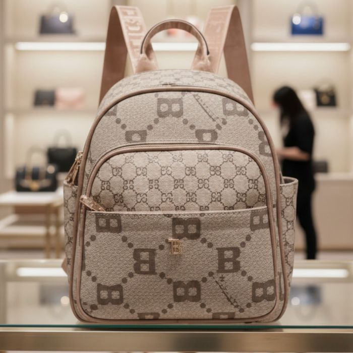 Дамска раница 24€