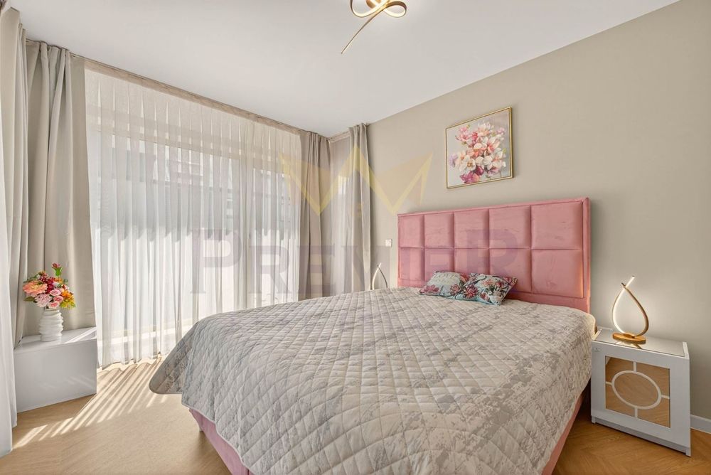 Дава се под наем Тристаен апартамент в Варна, Център - 100 кв.м за 1000 € - Снимка #9