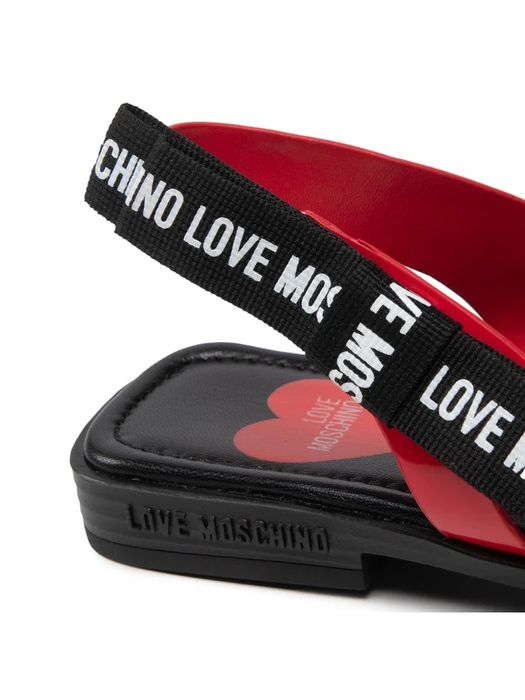 Оригинални дамски сандали Love Moschino намалени