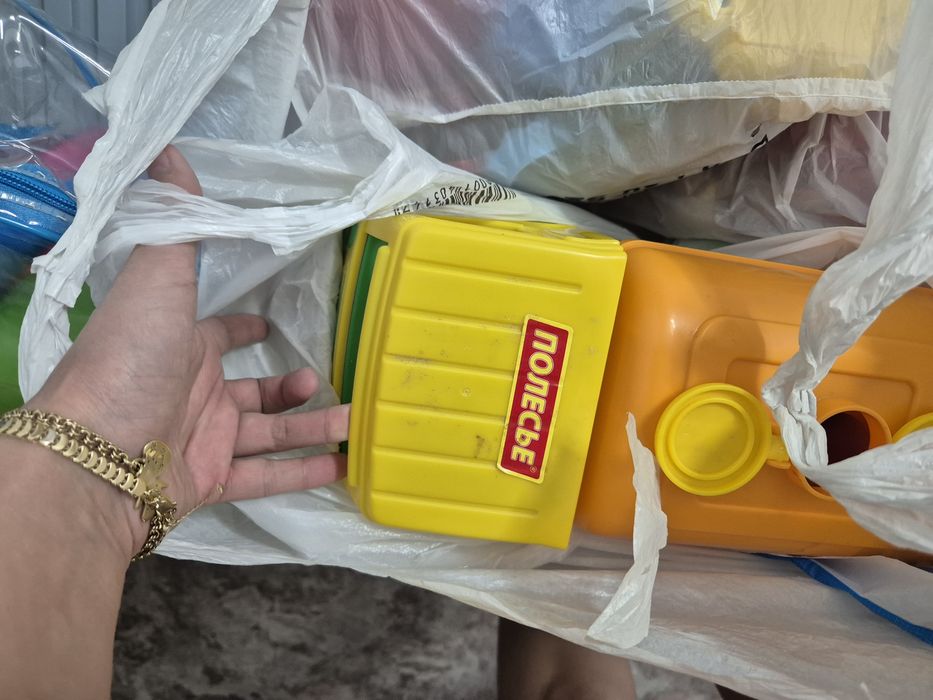 Продам игрушки б/у