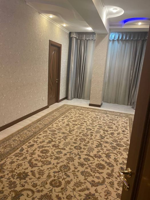 Аренда квартира 4 хоналик 200 м2