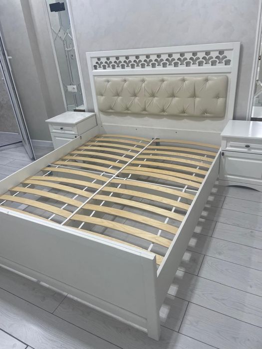 Спальный кравать