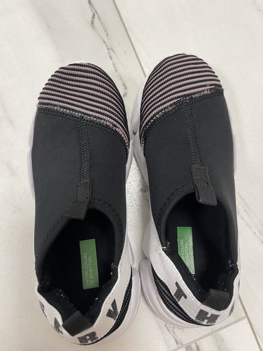 Обувки Бенетон черни