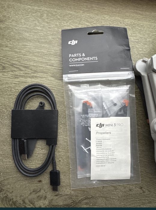 DJI mini 3 pro + DJI RC + Fly more combo plus