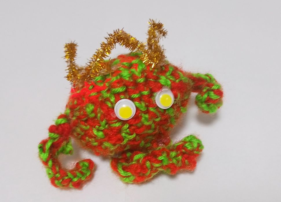 Игрушка вязаная Амулет на счастие