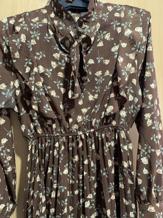 Платье шикарное 5000!!!