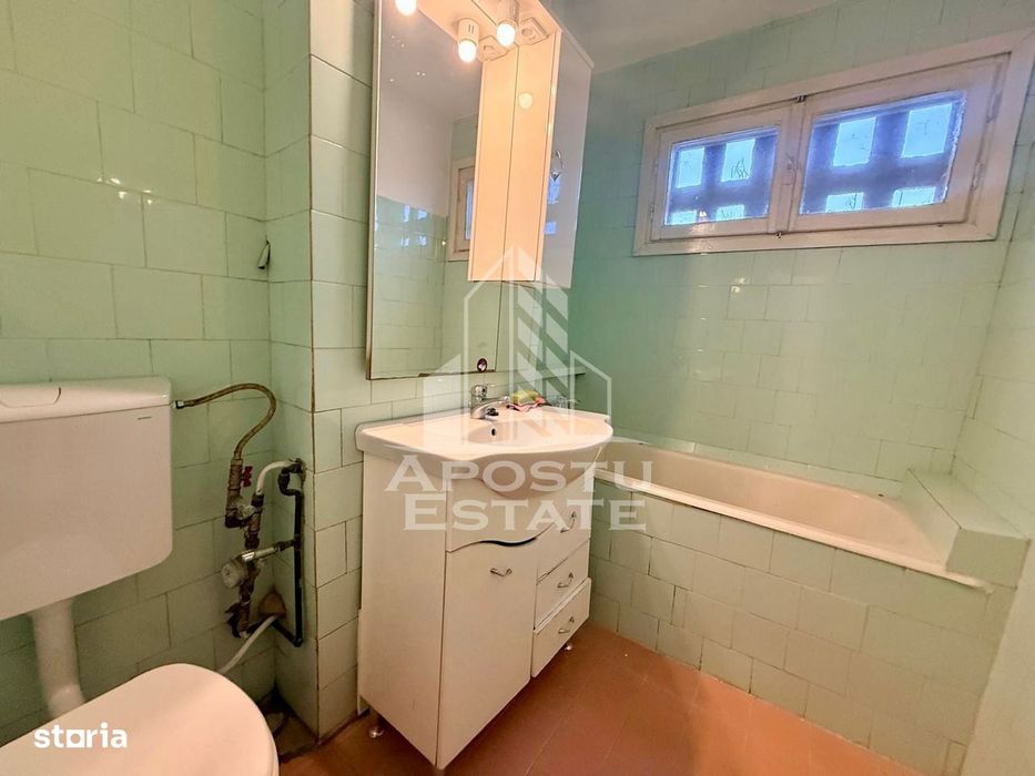 Apartament 4 camere, etaj intermediar, zona Circumvalatiunii,Timisoara