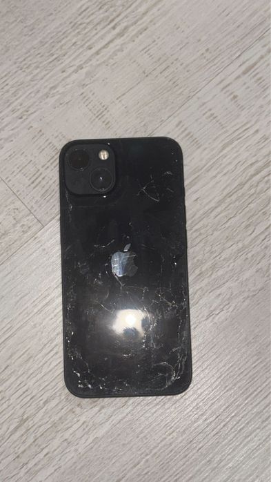 Айфон 13 сатылады