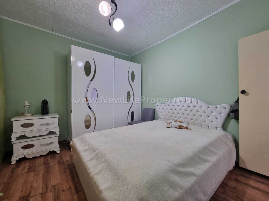 Едноетажна къща с мазе в с. Винарско, обл. Бургас