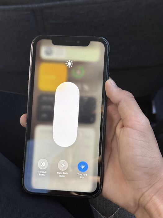 • iPhone 11 128 gb•