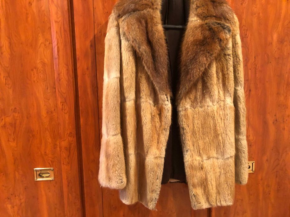 Vand haina blana din bizami