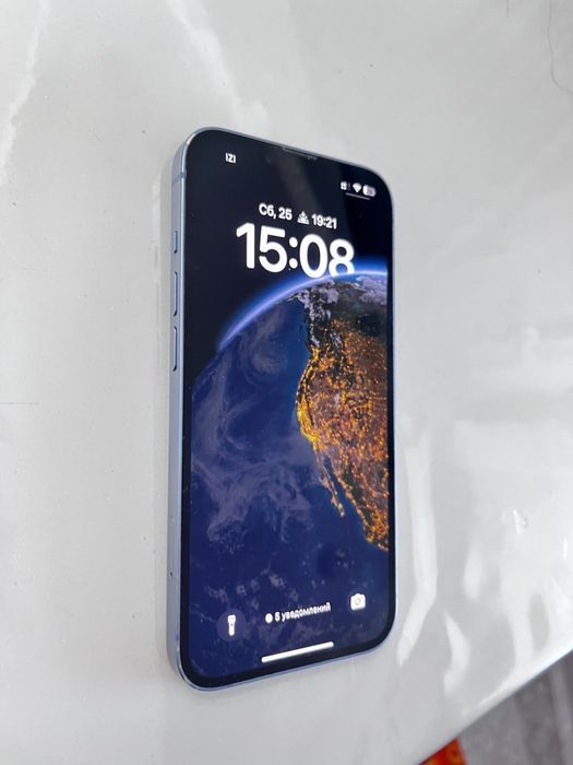 iPhone 14 в хорошем состояние