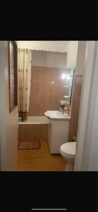 Închiriez garsoniera cinfort 1