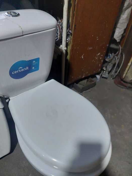 Унитаз б/у все работает