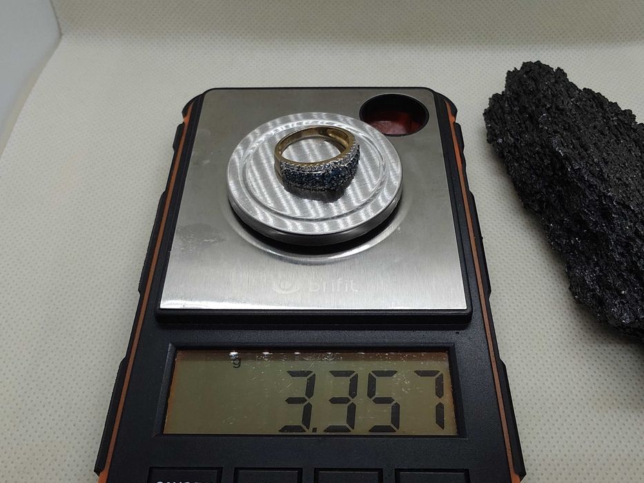 Inel din aur 9K, cu 63 diamante naturale albastre și albe