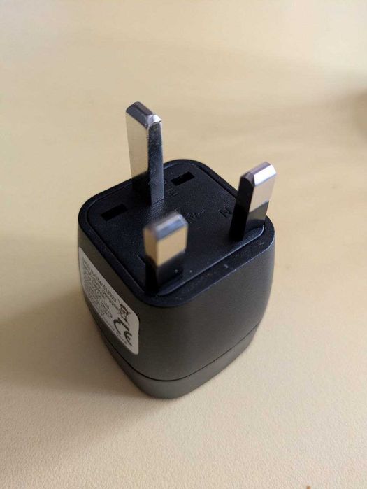 Адаптер за контакт в Англия EU-UK