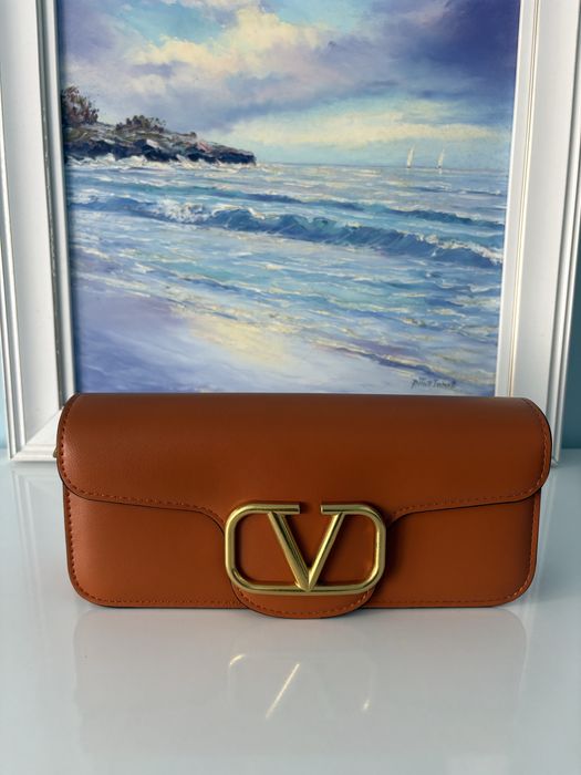 Дамска чанта – VLTN + подарък