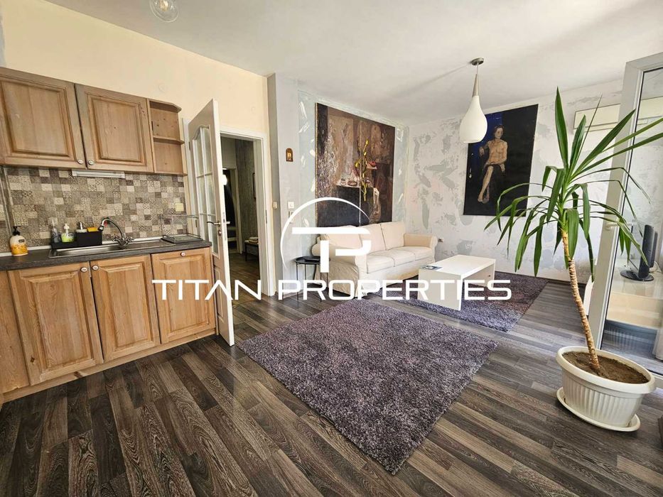 Продава се Двустаен апартамент в Варна, Бриз - 75 кв.м за 1747 €/кв.м - Снимка #2