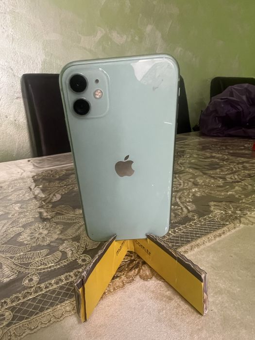 Carcasa Iphone 11 Turcoaza , culoare deosebita Stare perfecta