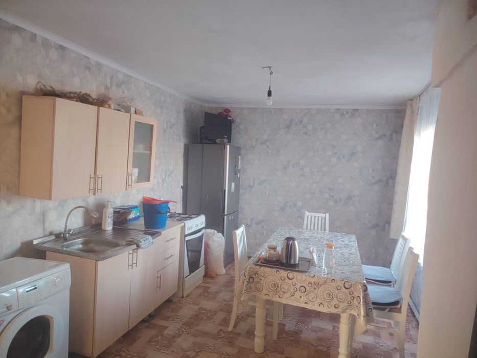 Продам дом возле трассы Бобровка