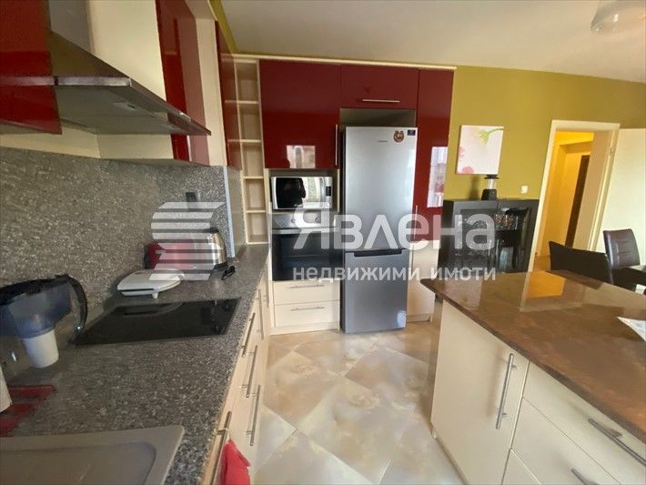 Продава се Двустаен апартамент в Варна, Цветен квартал - 79 кв.м за 2127 €/кв.м - Снимка #3