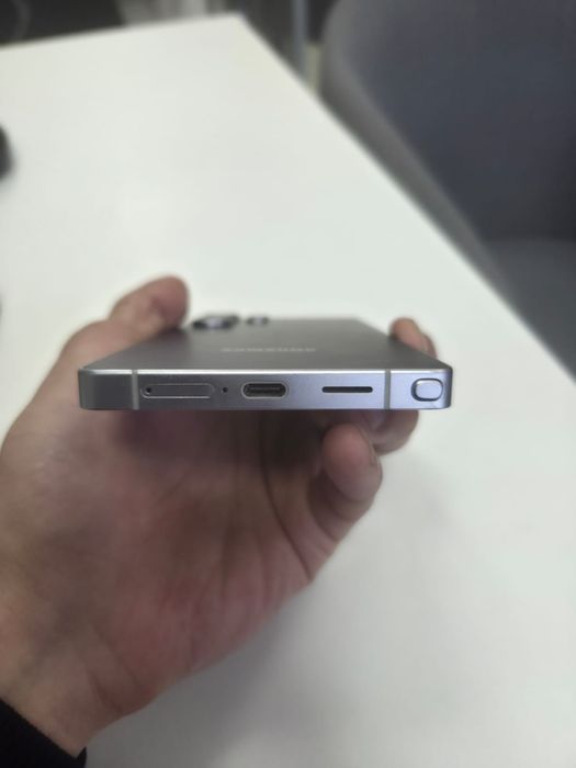 Продам Samsung S25Ultra 256 гб