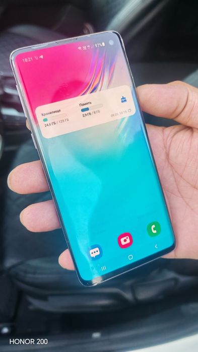 Продаю Samsung s10