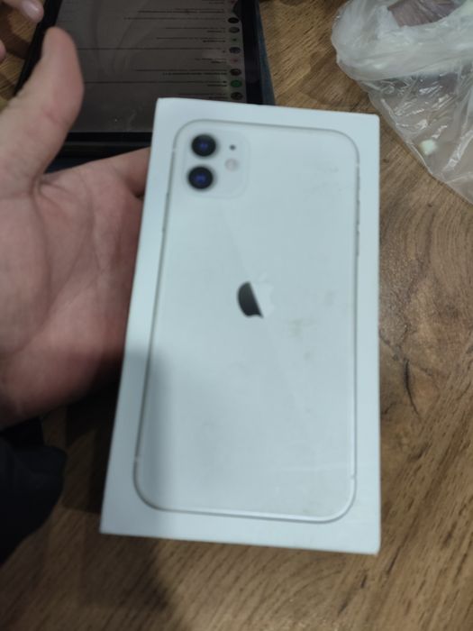 Айфон 11 белый, 128 гб