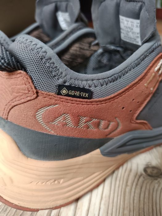 Дамски туристически обувки AKU  Omnia V-Light GTX, 41.5