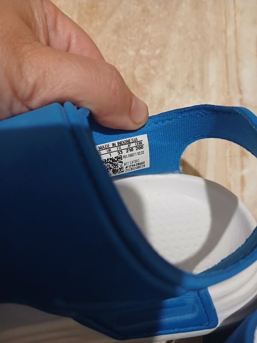 Adidas сандали 33 номер