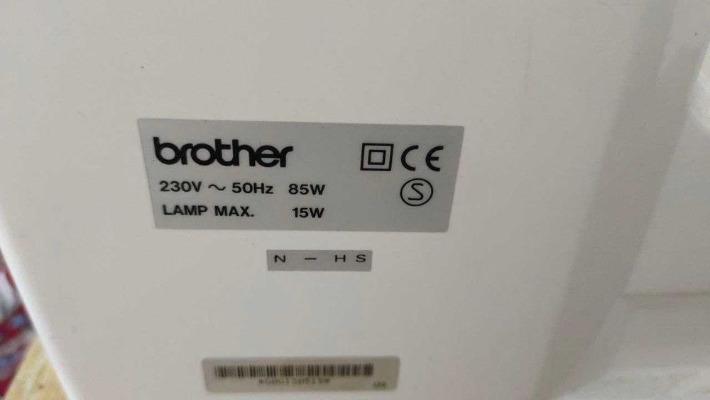 Швейная машина brother