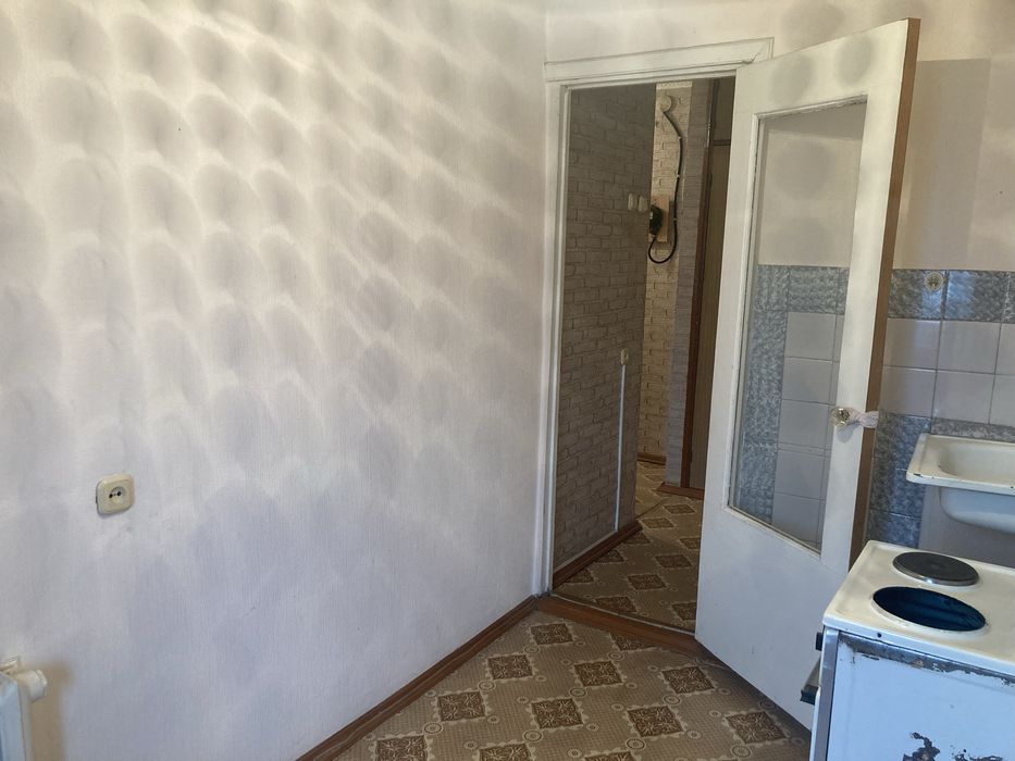 Продам двух комнатную квартиру