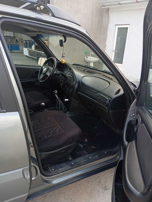 Нива Шевроле продается