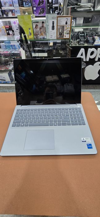 Dell Inspiron / Latitude 15