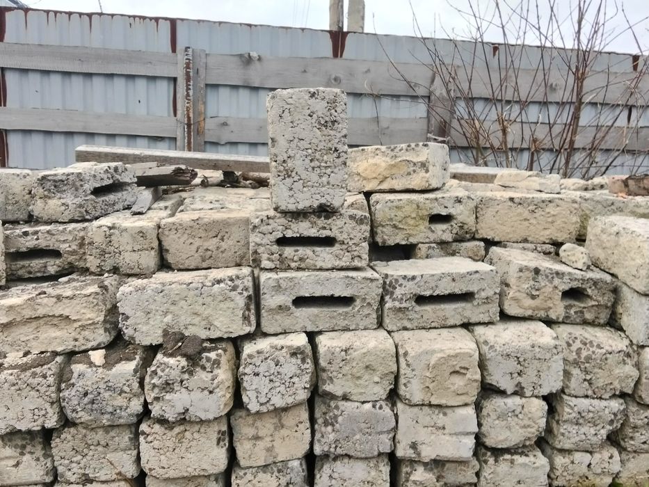 Продам керомзит блок цена 1 штука 200 тенге