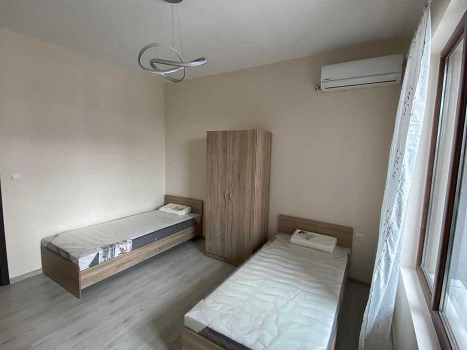 Тристаен апартамент в Тракия