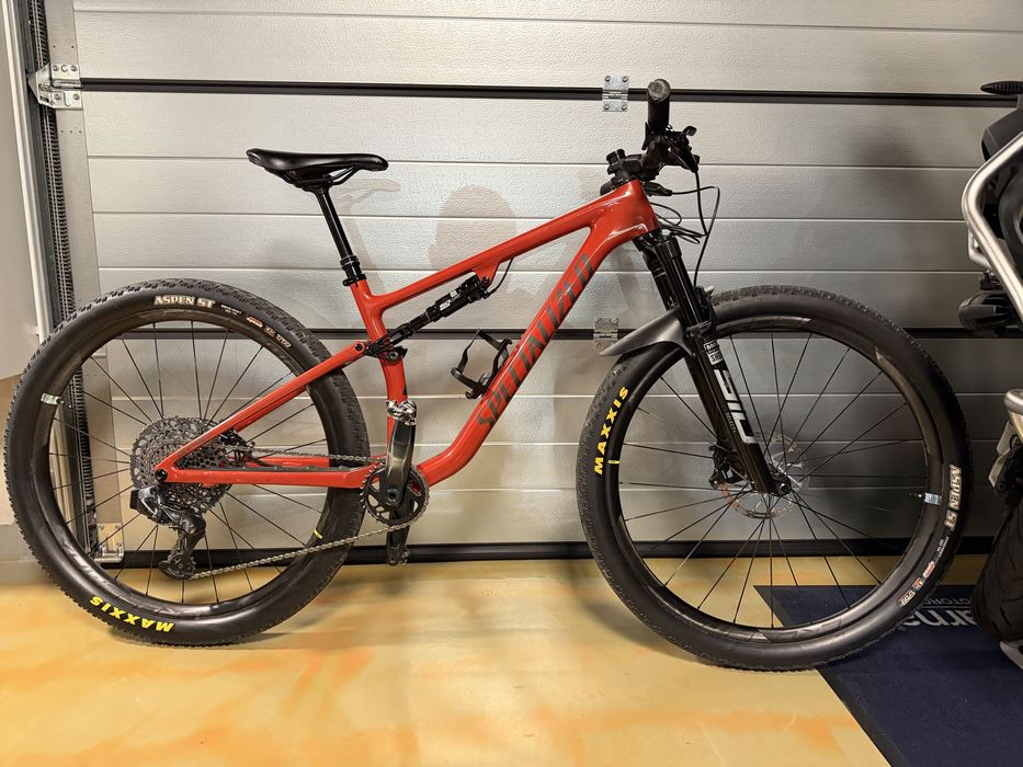 Bicicleta XC/MTB Specialized Epic full carbon marimea M