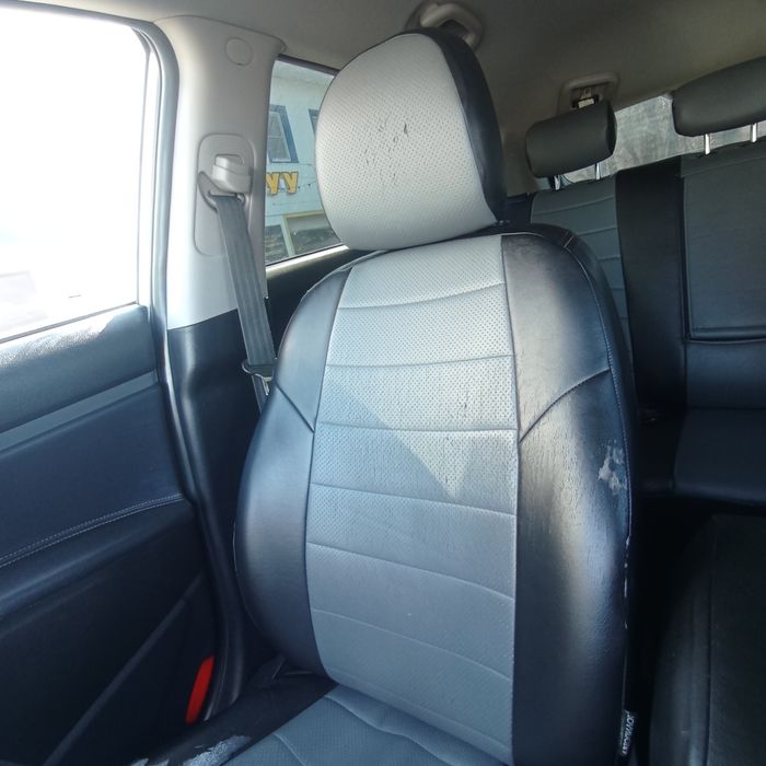 Автомобиль киа спортейж