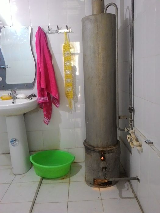 Срочно продаётся хороший дом на Супере  в центре .
