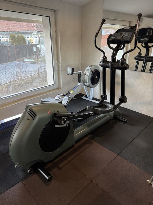 Bicicletă eliptică Life Fitness 9500HR