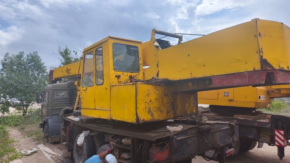 Автокран продаётся на разбор