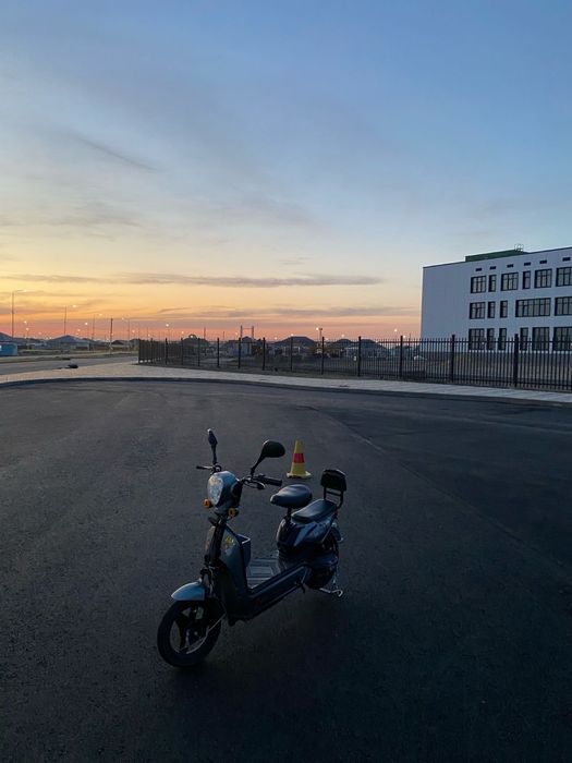 Электроскутер SK8