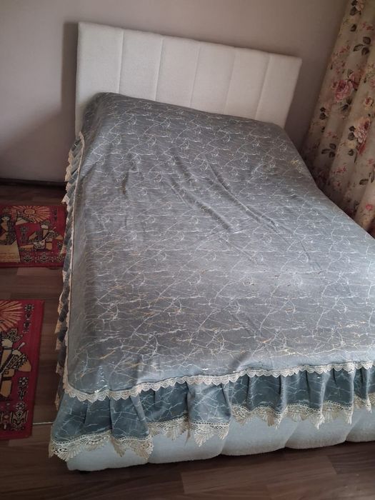 Продам красивое покрывало